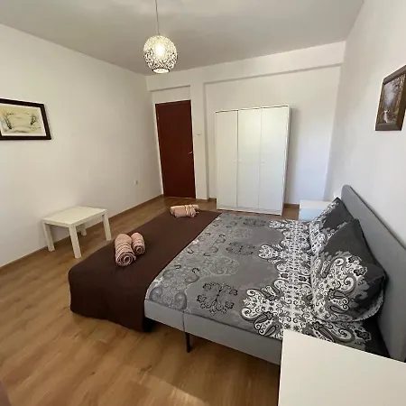 мая с две спални Appartement