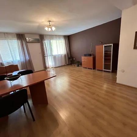 Apartamento мая с две спални
