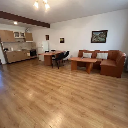 Apartamento мая с две спални Kazanlŭk