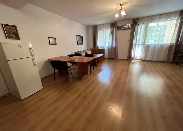 мая с две спални *